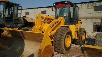 二手龍工50裝載機選購指南與市場租賃趨勢解析